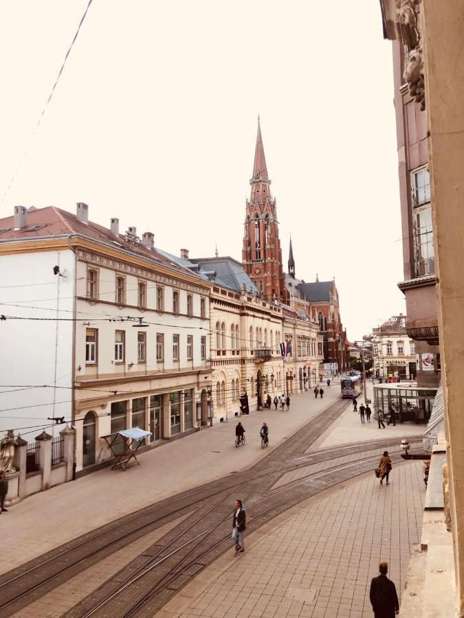 Room 44 Osijek Luaran gambar