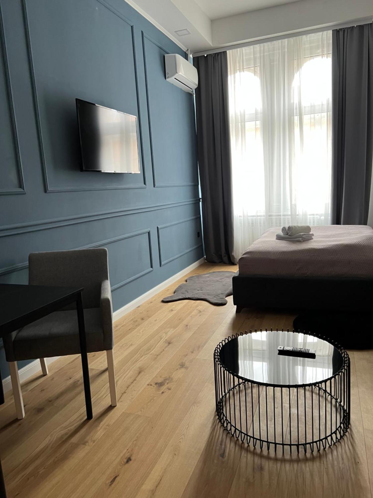 Room 44 Osijek Luaran gambar